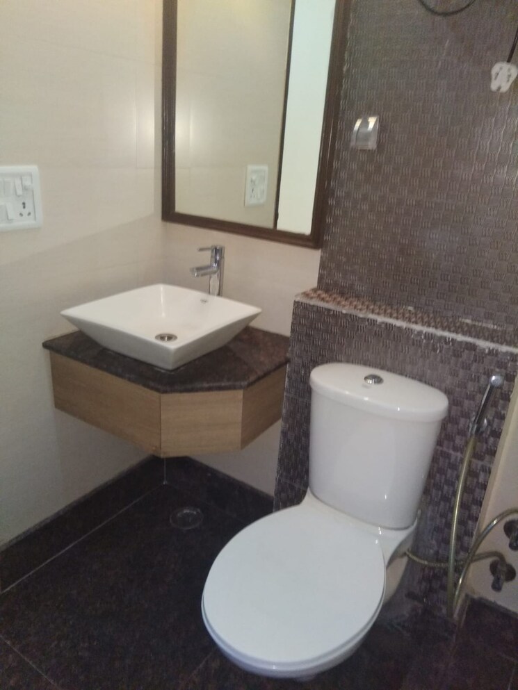 Master Bedroom, lajpat nagar ii 2 Bedroom 900 Sq.Ft. Builder Floor In Lajpat Nagar ii Delhi 9405406