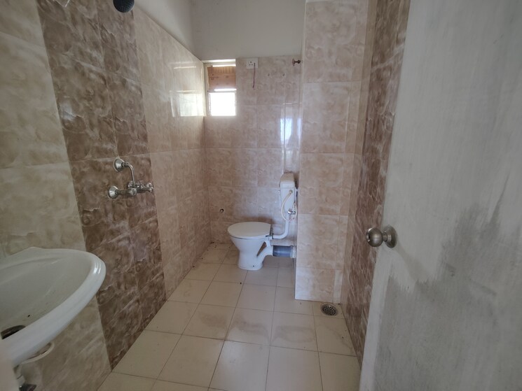 Bathroom, dagapur 3 Bedroom 1540 Sq.Ft. Apartment In Dagapur Siliguri 9405410