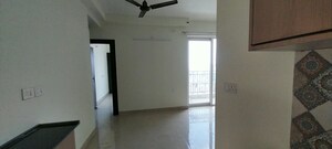 Room in 3 BHK Apartment at Signature Global Golf Greens, Sector 79 – for Rent
