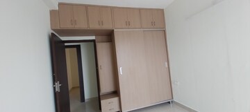Room in 3 BHK Apartment at Signature Global Golf Greens, Sector 79 – for Rent