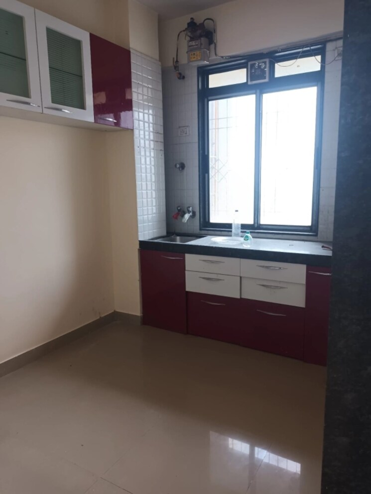 Room, rustomjee-summit 2.5 Bedroom 1000 Sq.Ft. Apartment In Borivali East Mumbai 9405484