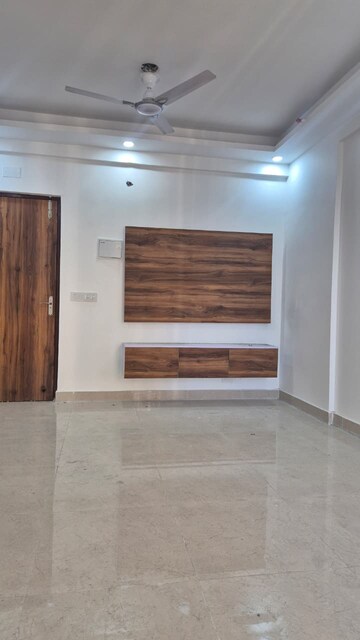 Bathroom in 2.5 BHK Apartment at ROF Alante, Sector 108 – for Rent