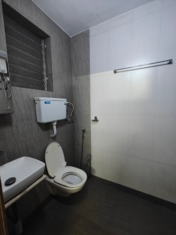 Bathroom in 2.5 BHK Apartment at Sai Parshudhar, Nerul – for Rent