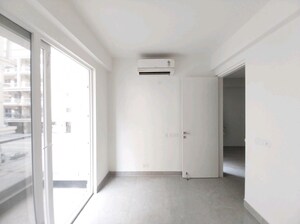 Room in 3 BHK Apartment at Signature Global City 92, Sector 92 – for Sale