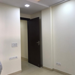 Room in 3 BHK Builder Floor at Malviya Nagar – for Rent