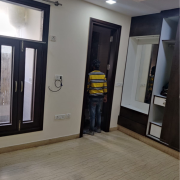 Building Lobby in 3 BHK Builder Floor at Malviya Nagar – for Rent