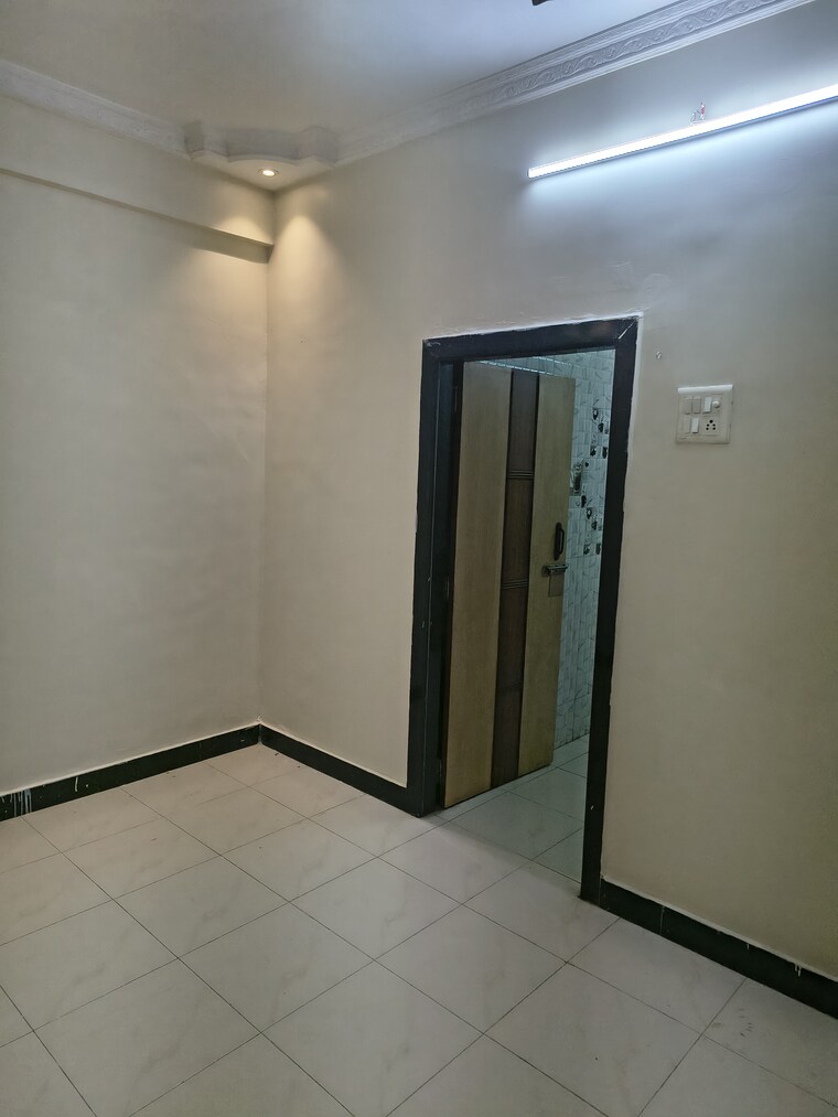 undefined, kurla east 1 Bedroom 400 Sq.Ft. Apartment In Kurla East Mumbai 9405551