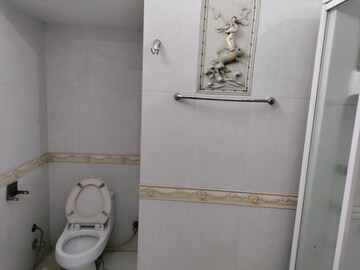 Bathroom in 2 BHK Independent House at Gomti Nagar – for Rent