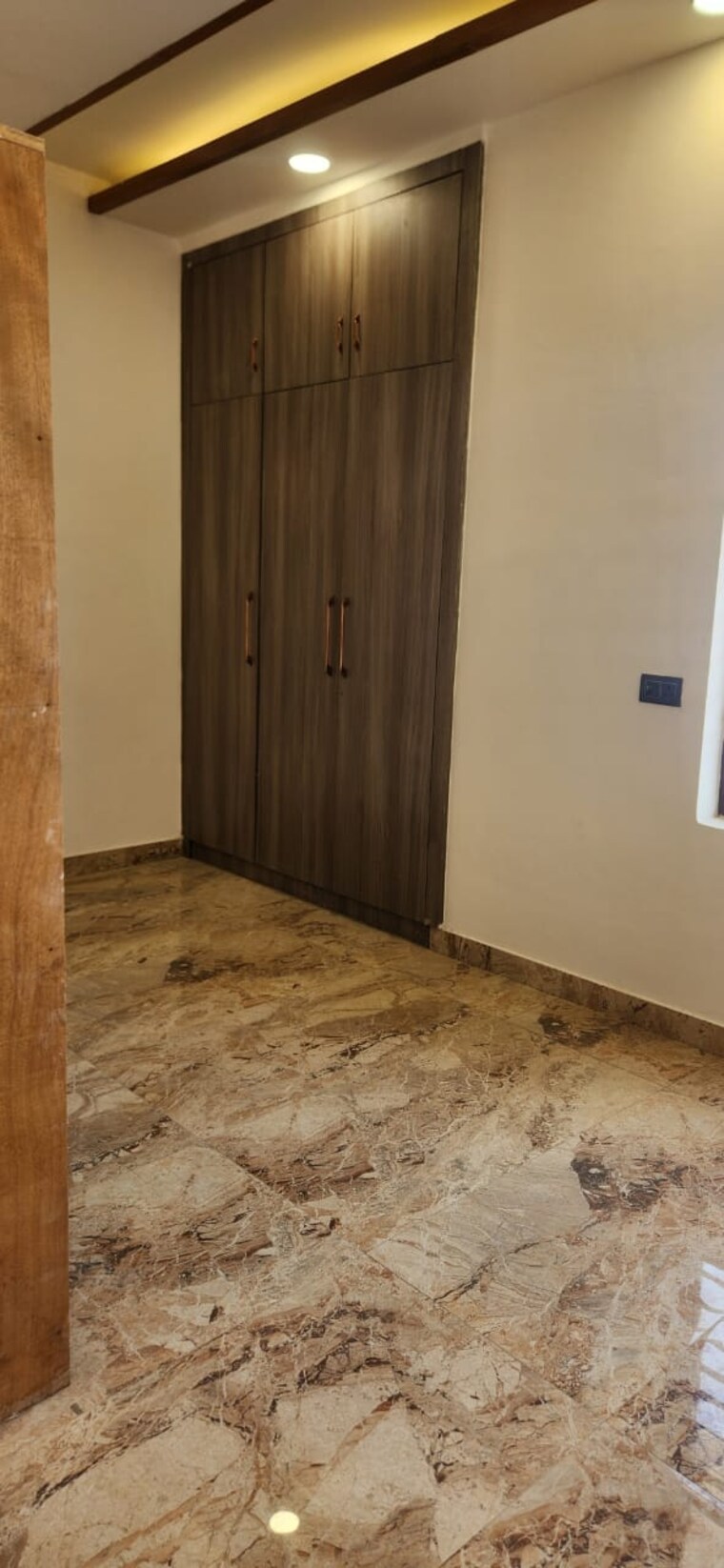 Room, bptp-discovery-park 3 Bedroom 2440 Sq.Ft. Apartment In Sector 80 Faridabad 9405582