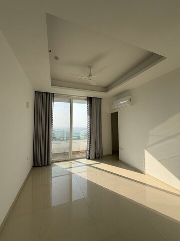 Bedroom in 5 BHK Penthouse at Omaxe Lake, North Mullanpur – for Sale