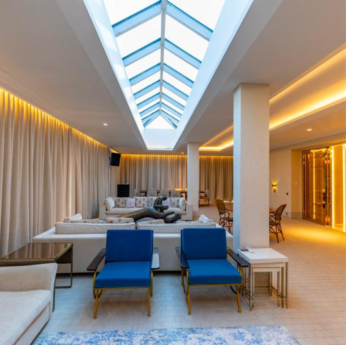 2 BHK + Pooja Room 850 Sq.Ft. Apartment in Alhad CHS Dadar