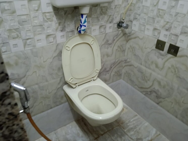 Bathroom, akshar-business-park Commercial Office Space 510 Sq.Ft. In Vashi Sector 19f Navi Mumbai 9405606