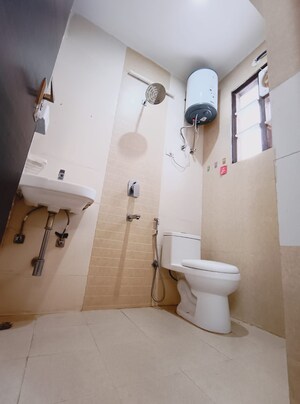 Bathroom in 2 BHK Builder Floor at Sector 47 – for Rent