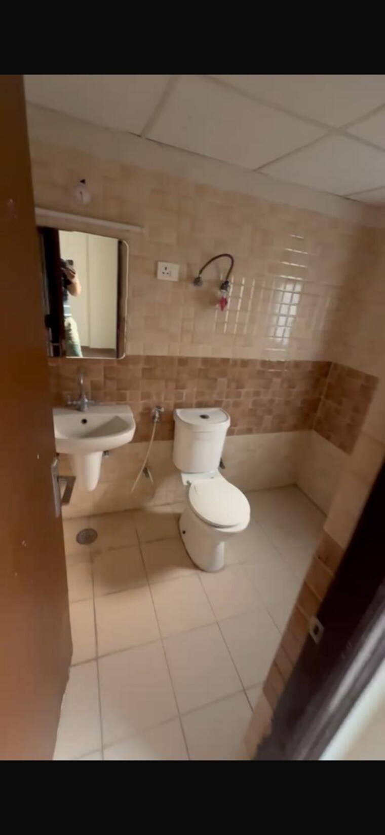 Bathroom, amrapali-terrace-homes 3 Bedroom 1600 Sq.Ft. Apartment In Tech Zone 4 Greater Noida Greater Noida 9405612