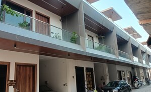 3 BHK Villa – Exterior View View at Sector 16b Greater Noida - for Sale