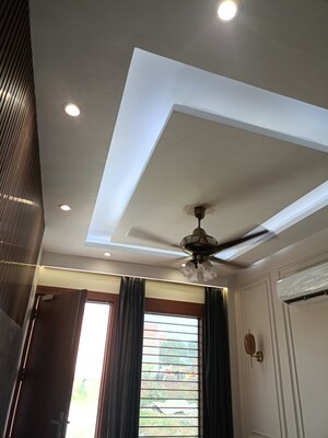 Furnished Amenities in 3 BHK Villa at Sector 16b Greater Noida – for Sale