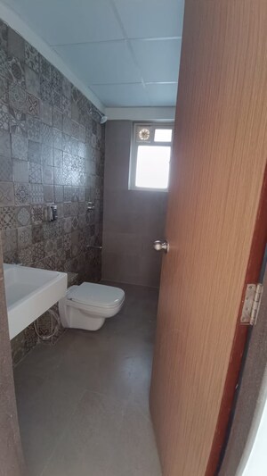 Bathroom in 3 BHK Apartment at Supreme Estia Phase 1, Baner – for Rent
