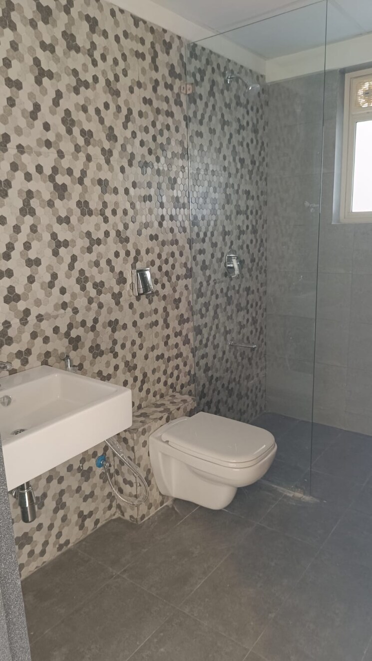 Bathroom, supreme-estia-phase-1 3 Bedroom 1225 Sq.Ft. Apartment In Baner Pune 9405633