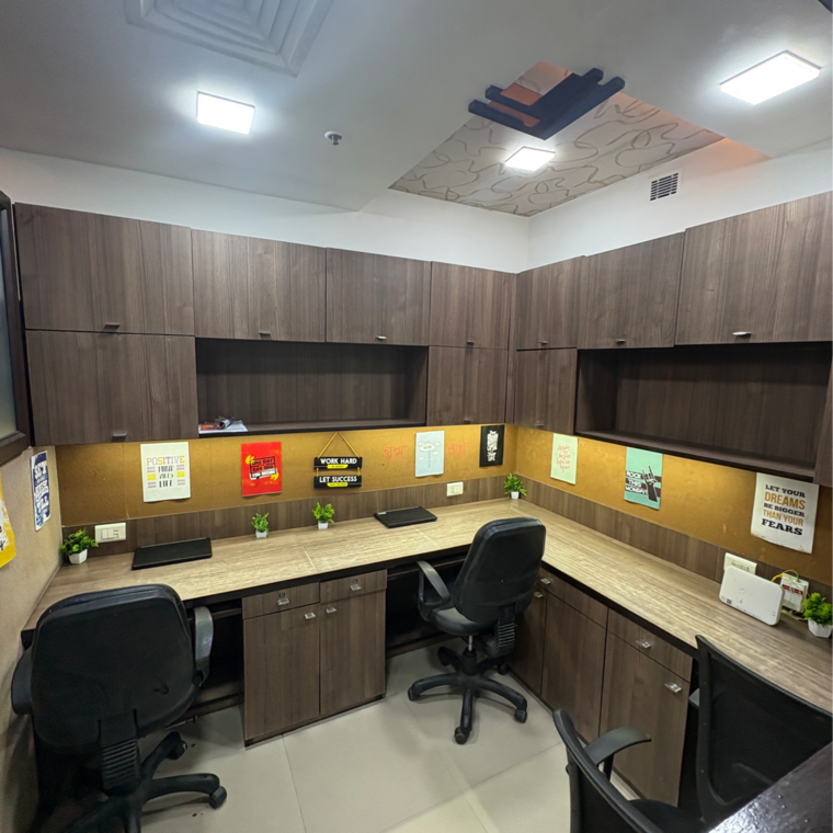 Team Area, netaji subhash place Commercial Office Space 550 Sq.Ft. In Netaji Subhash Place Delhi 9405670