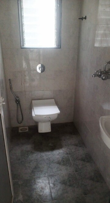 Bathroom in 2 BHK Apartment at Nahar Amaryllis Towers and Plaza, Chandivali – for Rent