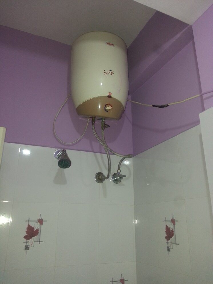Bathroom, rt nagar 2 Bedroom 800 Sq.Ft. Independent House In Rt Nagar Bangalore 9405685