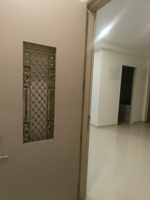 Living Room in 3 BHK Apartment at Matunga West – for Rent