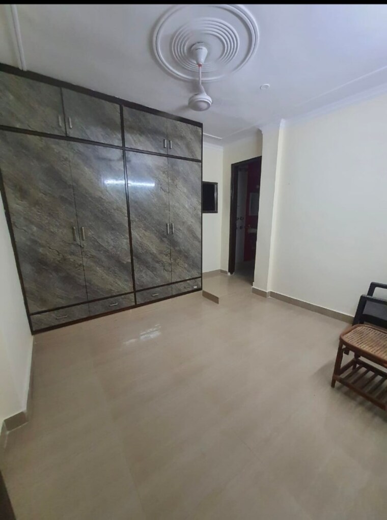 Room, kalkaji 2 Bedroom 950 Sq.Ft. Builder Floor In Kalkaji Delhi 9405720