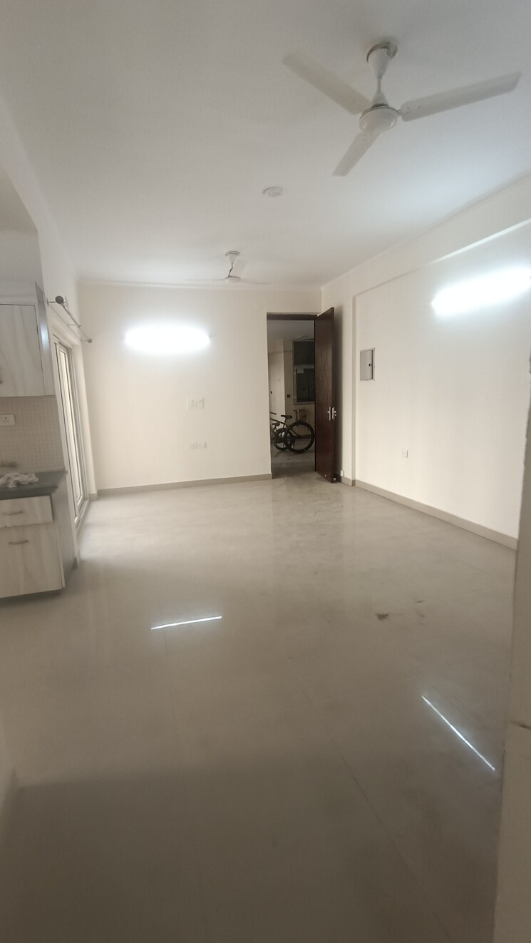 Room, prateek-wisteria 3 Bedroom 1560 Sq.Ft. Apartment In Sector 77 Noida 9405743