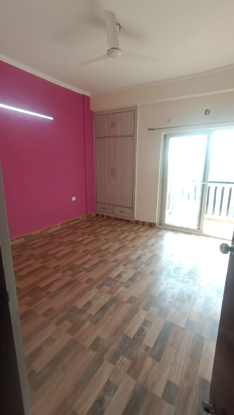 Room, prateek-wisteria 3 Bedroom 1560 Sq.Ft. Apartment In Sector 77 Noida 9405743