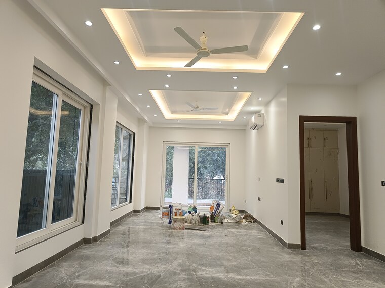 Room, shivalik colony 3 Bedroom 1800 Sq.Ft. Builder Floor In Shivalik Colony Delhi 9405758