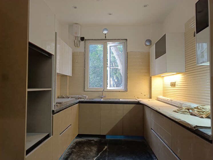 Kitchen, shivalik colony 3 Bedroom 1800 Sq.Ft. Builder Floor In Shivalik Colony Delhi 9405758