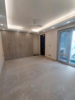 Master Bedroom in 3 BHK Builder Floor at Greater Kailash ii – for Rent