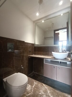 Attached Bathroom in 3 BHK Builder Floor at Defence Colony – for Rent