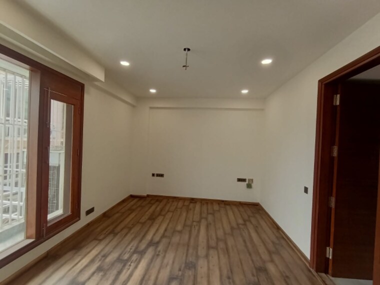 Master Bedroom, defence colony 3 Bedroom 3700 Sq.Ft. Builder Floor In Defence Colony Delhi 9405767