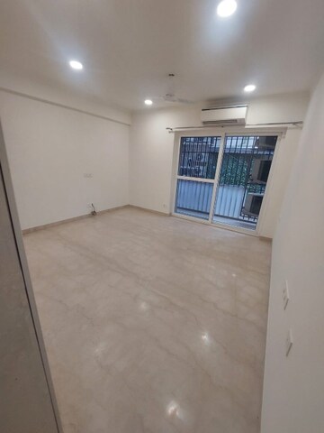 Master Bedroom in 4 BHK Builder Floor at Greater Kailash I – for Rent