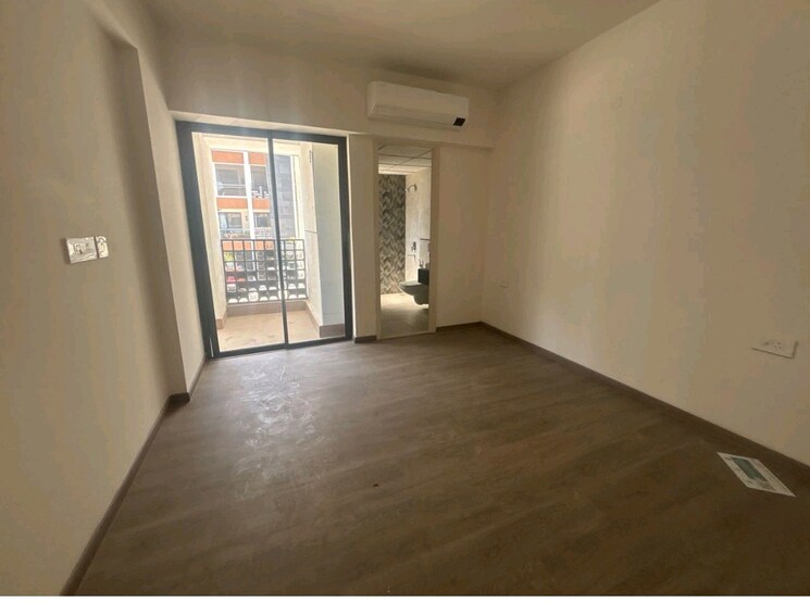 Room, birla-navya-avik 4 Bedroom 450 Sq.Yd. Builder Floor In Sector 63a Gurgaon 9405781