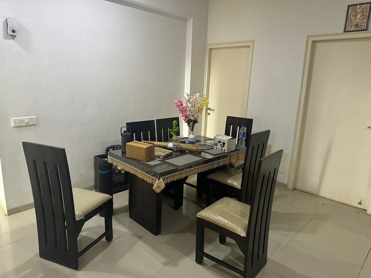 Living Room, tulip-violet 4 Bedroom 3156 Sq.Ft. Apartment In Sector 69 Gurgaon 9405783