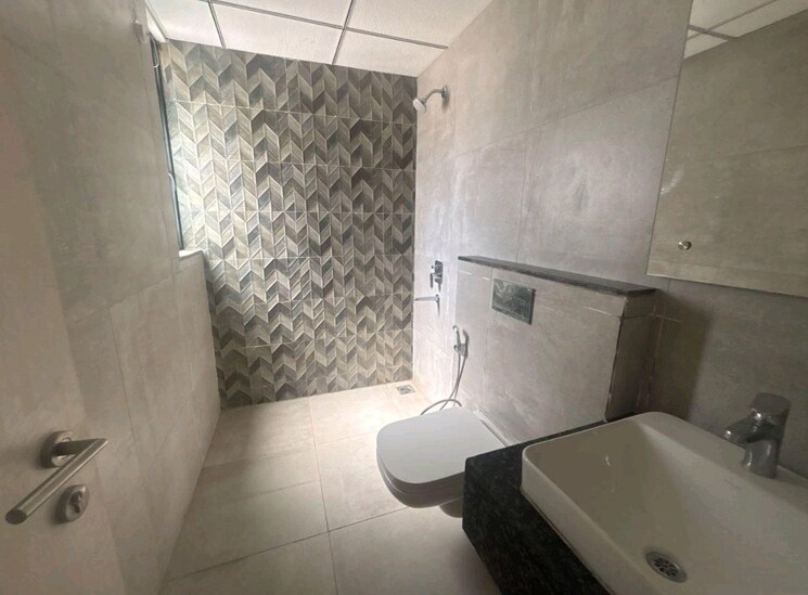 Bathroom, tulip-violet 4 Bedroom 3156 Sq.Ft. Apartment In Sector 69 Gurgaon 9405783