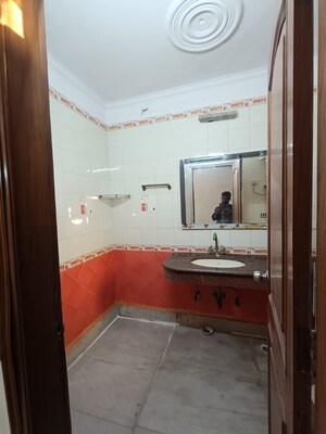 Kitchen in 2 BHK Builder Floor at East of Kailash Block-B RWA, East Of Kailash – for Rent