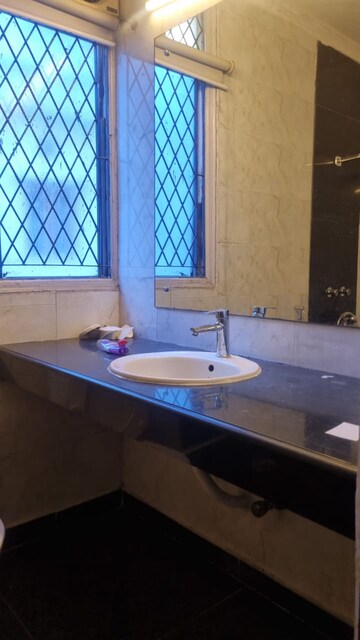 Team Area in 3 BHK Builder Floor at RWA Chittaranjan Park Block R, Chittaranjan Park – for Rent