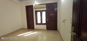 Room in 3 BHK Builder Floor at Kailash Colony – for Rent