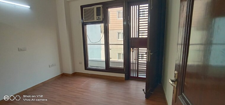 Room, kailash colony 3 Bedroom 160 Sq.Yd. Builder Floor In Kailash Colony Delhi 9405797