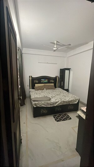 Bedroom in 2 BHK Builder Floor at Kailash Colony – for Rent