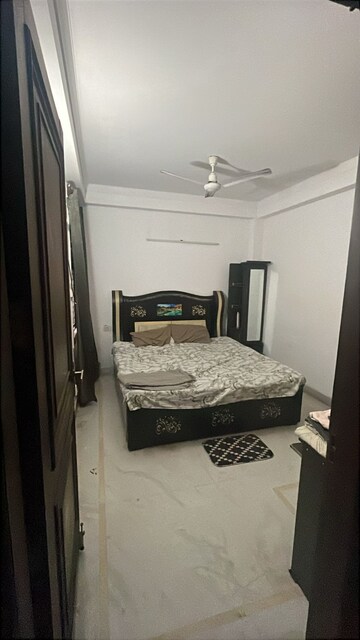 Bedroom in 2 BHK Builder Floor at Kailash Colony – for Rent