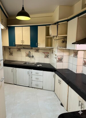 Kitchen in 3 BHK Apartment at The Retreat Gurgaon, Sector 41 – for Rent