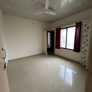 Room in 3 BHK Apartment at Mahatma Nagar – for Rent