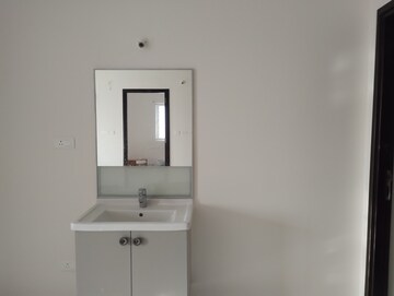 Room in 2 BHK Apartment at Rajapushpa Provincia, Narsingi – for Rent