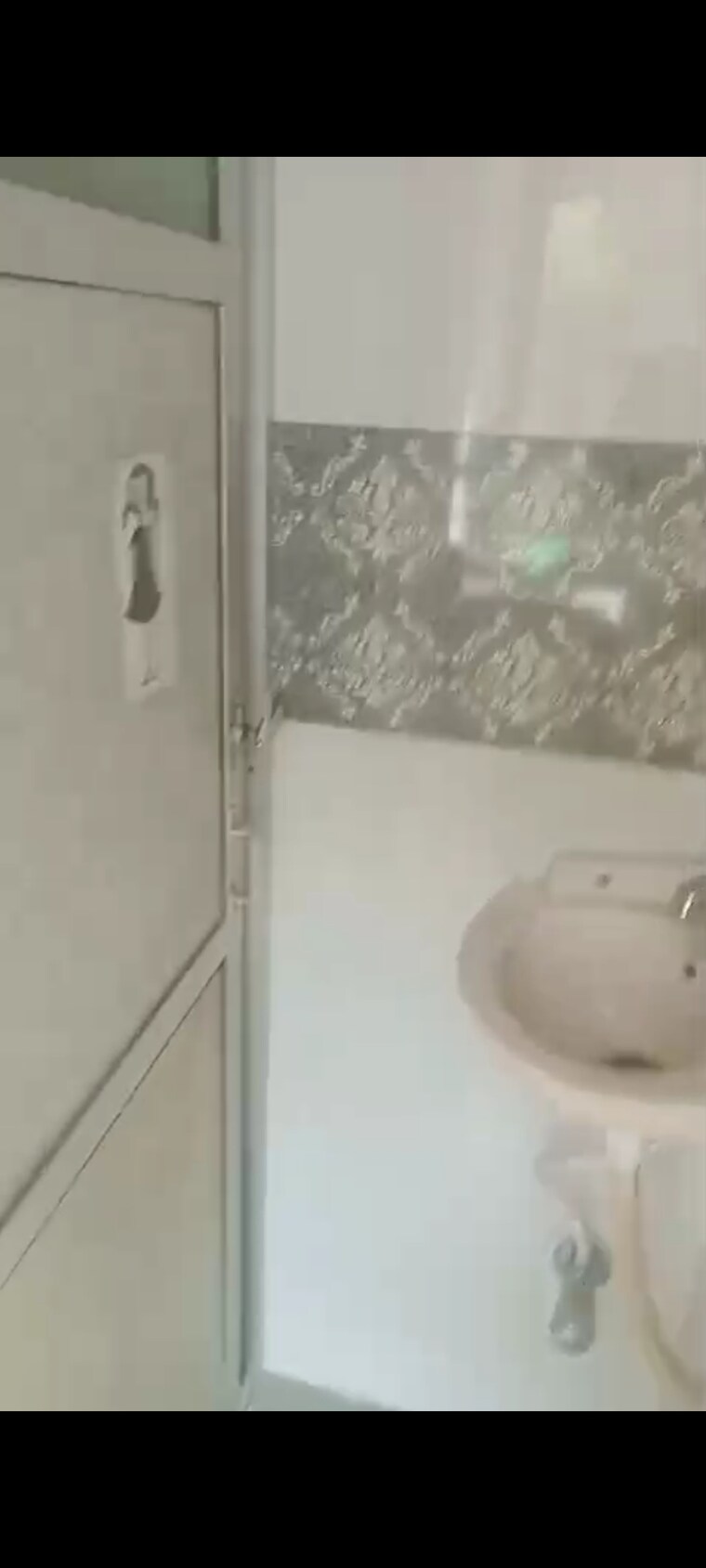 Bathroom, neo-planet Commercial Office Space 440 Sq.Ft. In Vile Parle East Mumbai 9405818