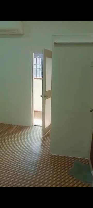 Room in  Office Space at Neo Planet, Vile Parle East – for Rent