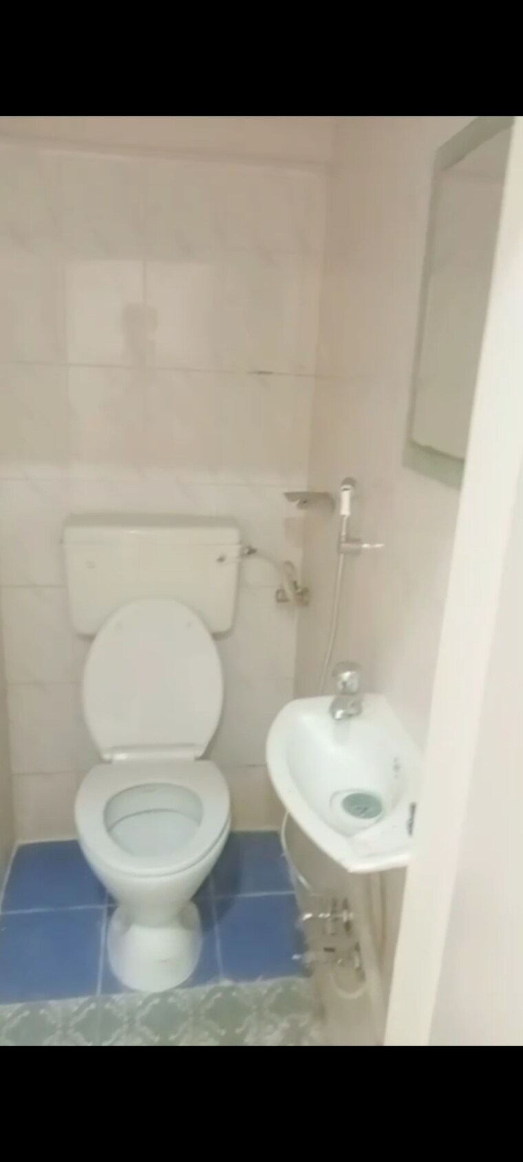 Bathroom, neo-planet Commercial Office Space 440 Sq.Ft. In Vile Parle East Mumbai 9405818